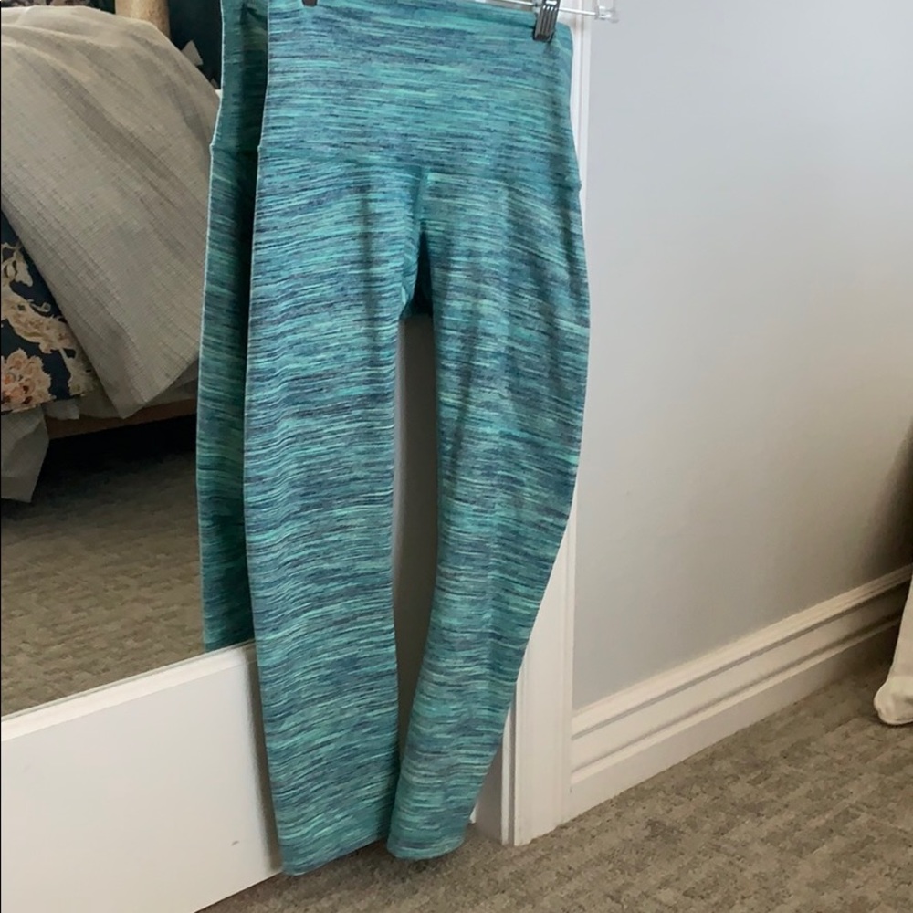 Lululemon wunder under crop